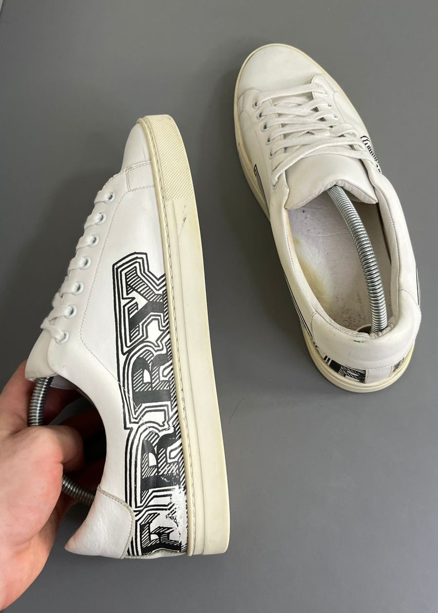 Tênis Burberry Couro