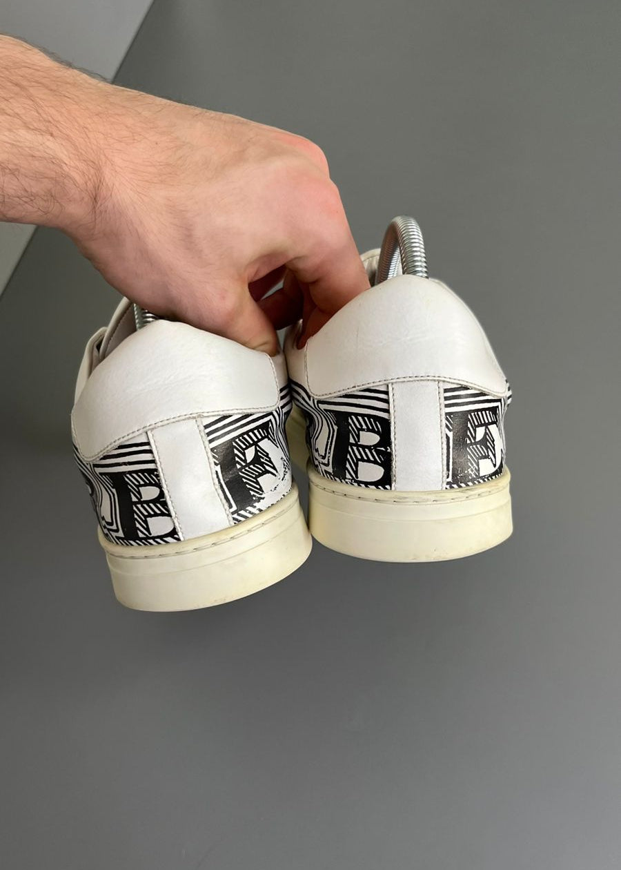 Tênis Burberry Couro