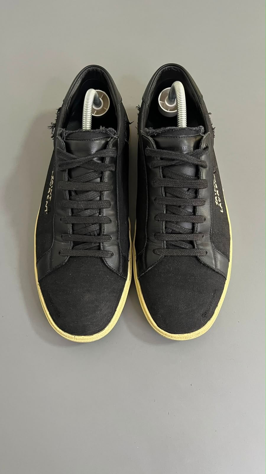 Saint Laurent Low Court Classic