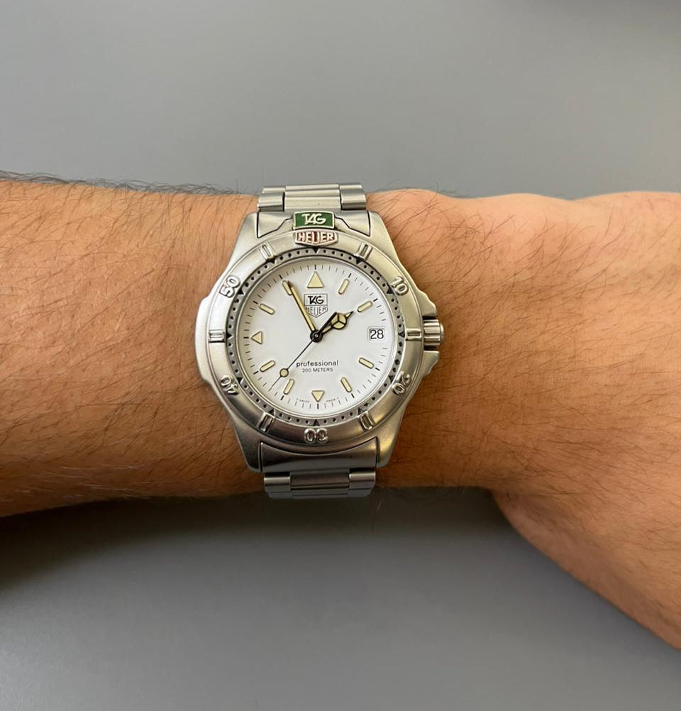Relógio Tag Heuer 4000 Series 38mm