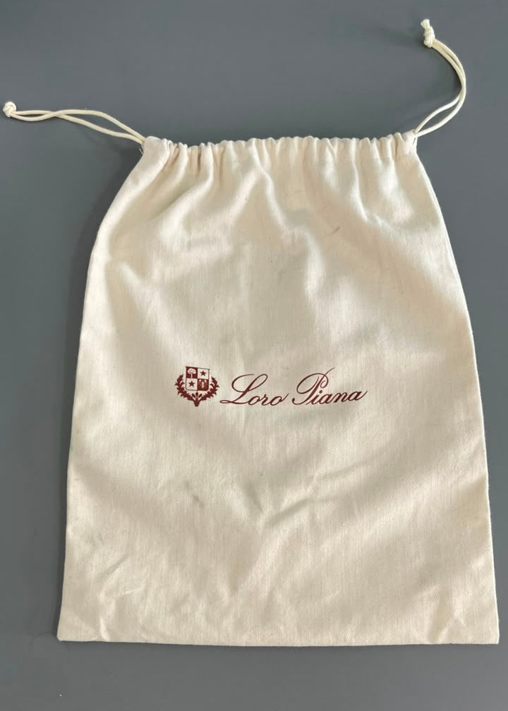 Loro Piana Newport Azul Marinho