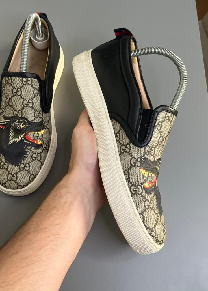 Slip On Gucci Lobo