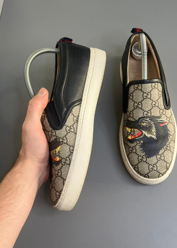 Slip On Gucci Lobo