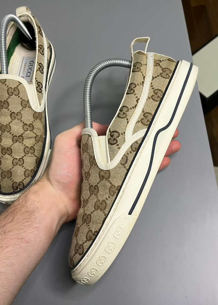 Tênis Slip On Gucci 1977 Bege