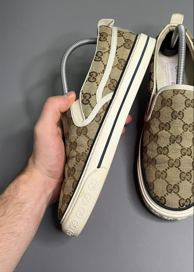 Tênis Slip On Gucci 1977 Bege