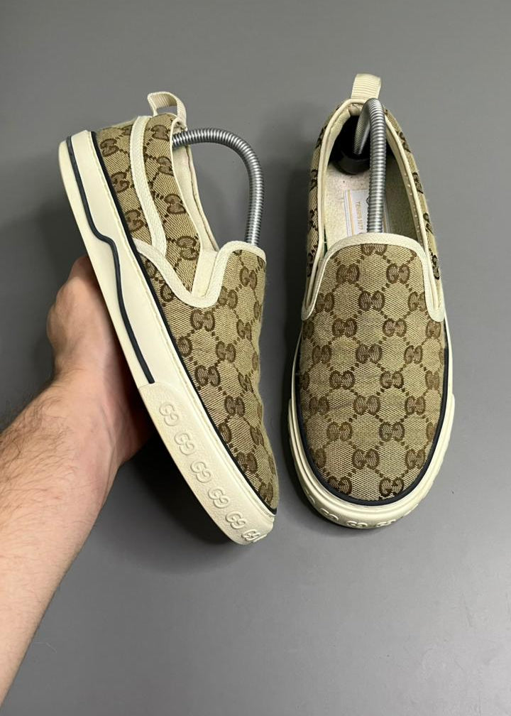 Tênis Slip On Gucci 1977 Bege