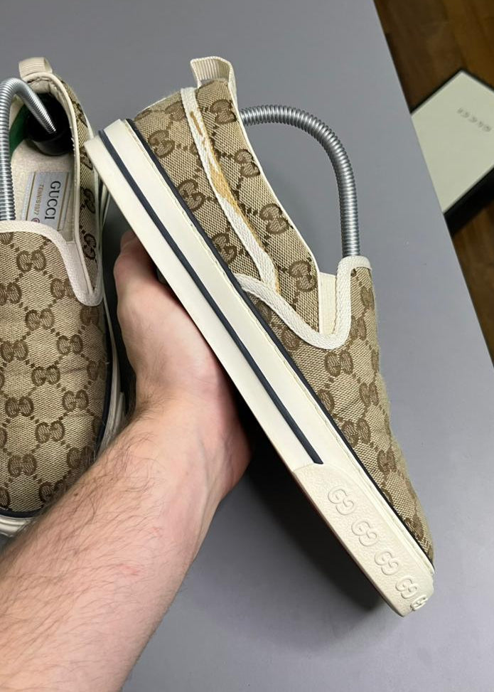 Tênis Slip On Gucci 1977 Bege