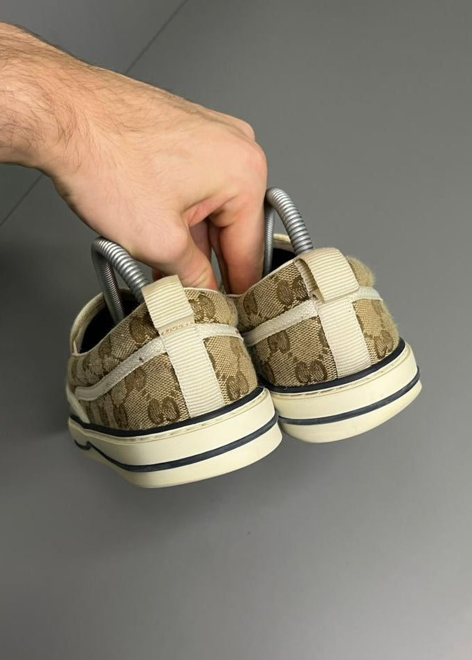 Tênis Slip On Gucci 1977 Bege