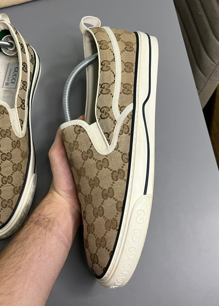 Tênis Slip On Gucci 1977 Bege