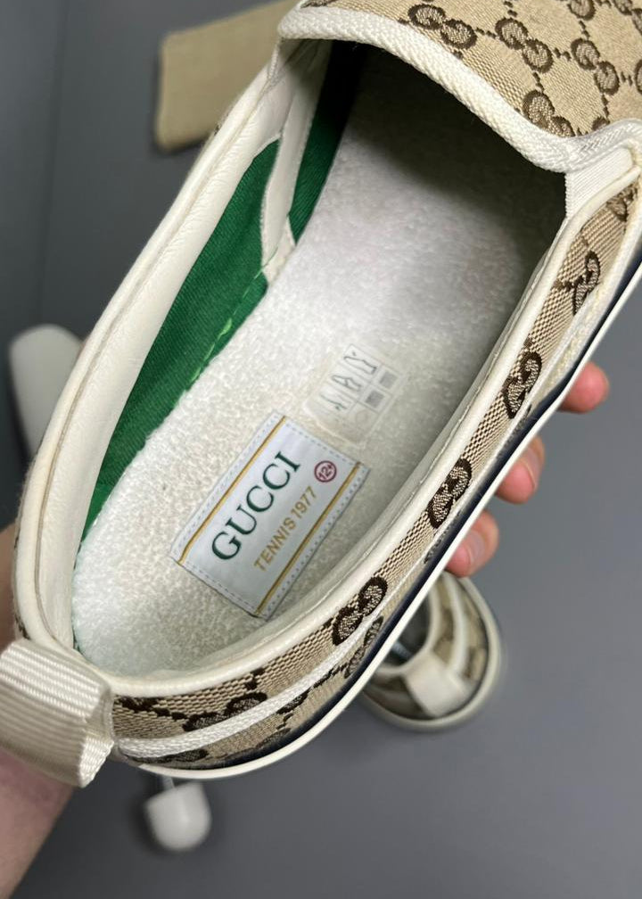 Tênis Slip On Gucci 1977 Bege
