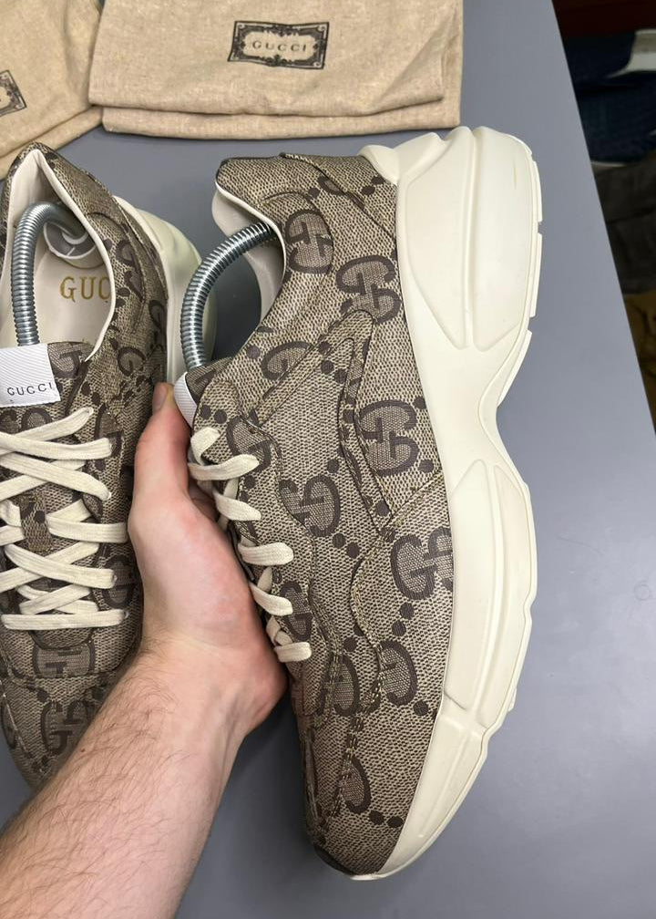 Tênis Gucci Rhyton