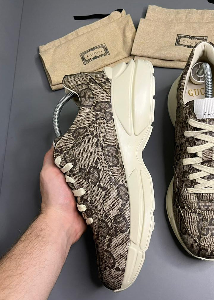 Tênis Gucci Rhyton