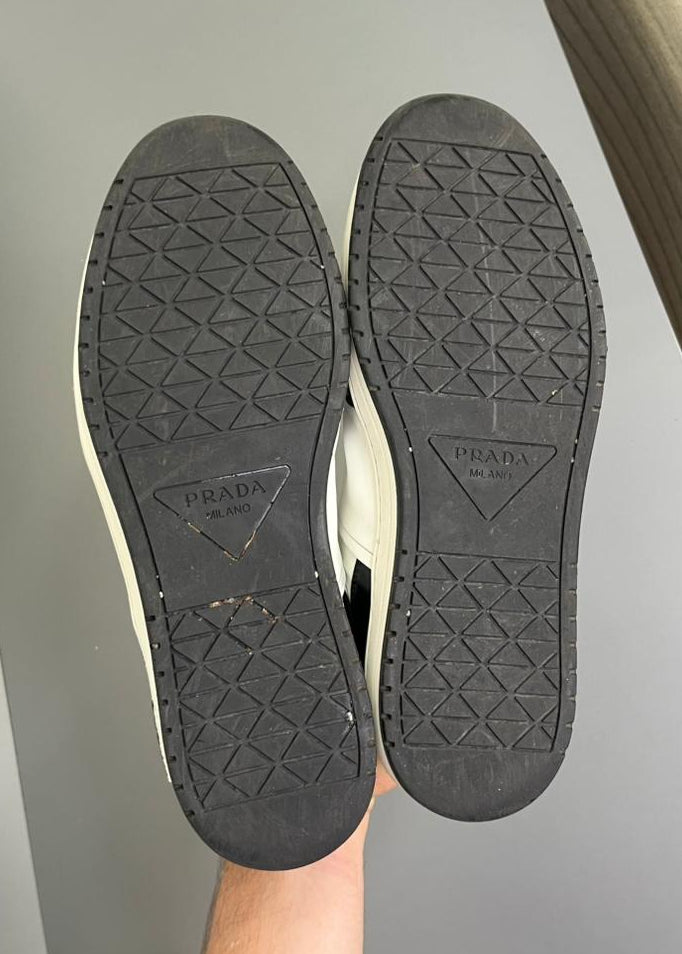 Prada Downtown Couro