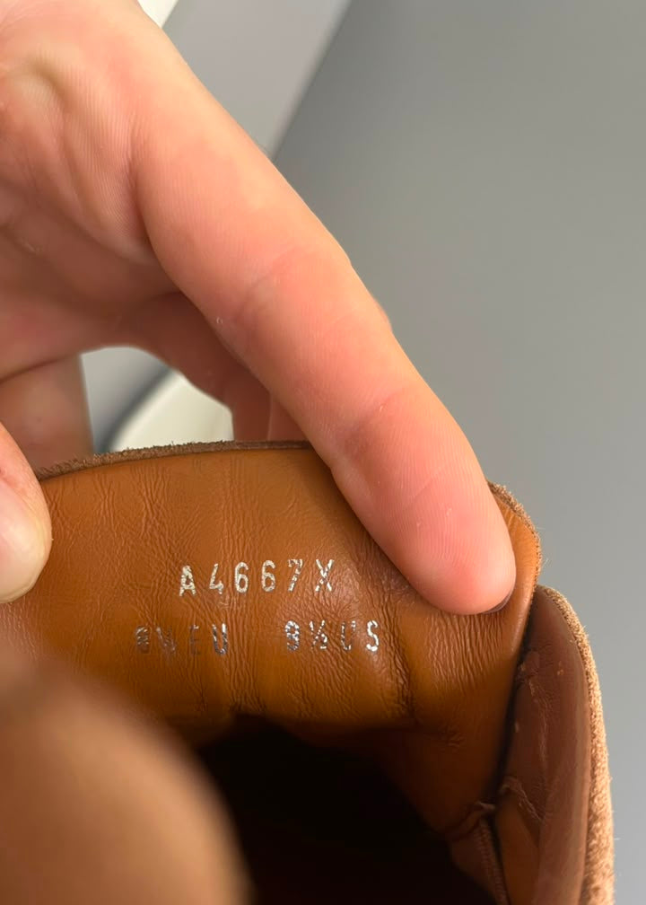 Zegna Triple Stitch Camurça Marrom