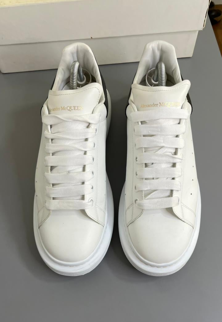 Alexander McQueen Couro Branco