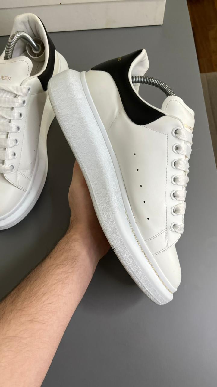 Alexander McQueen Couro Branco