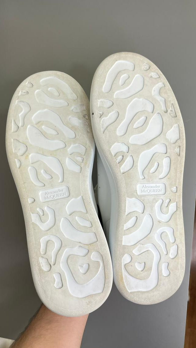 Alexander McQueen Couro Branco