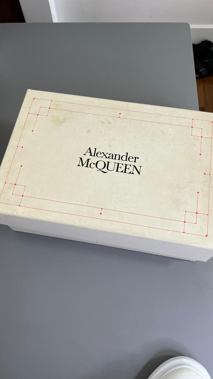 Alexander McQueen Couro Branco